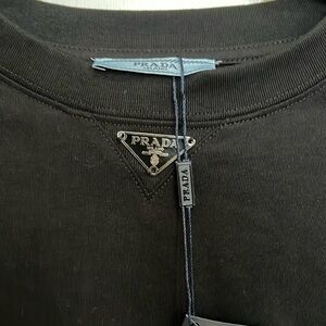 Prada unisex XS t shirt
